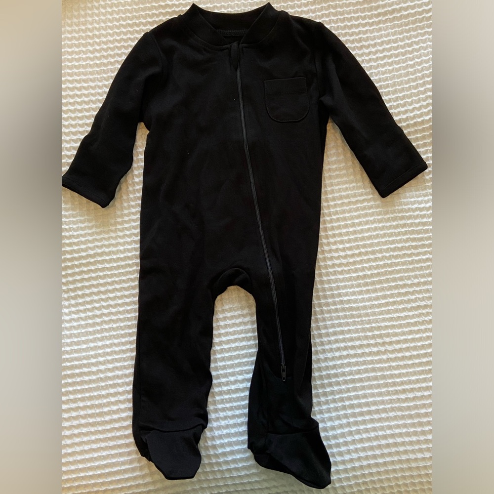 Baby footie, black